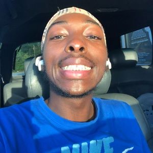 Meet your Posher, Howard